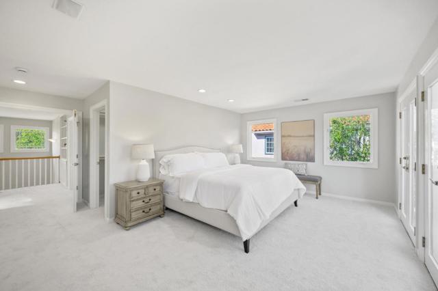 1249 Oak Street, San Mateo CA: https://media.crmls.org/mediaz/8766614b-ca64-43b1-a518-fddc220546f2.jpg