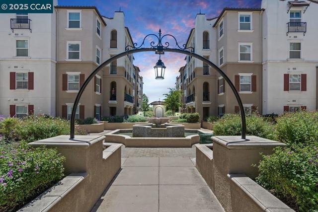 3240 Maguire Way, Dublin CA: https://media.crmls.org/mediaz/87668bcb-f15e-4028-80b5-c45fd5ef19aa.jpg