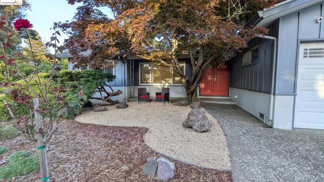 5126 La Honda RD, El Sobrante CA: https://media.crmls.org/mediaz/87677c13-f263-47d1-a425-e39b3551fb70.jpg