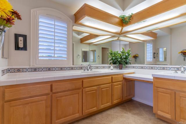 30646 Red Hawk Road, Valley Center CA: https://media.crmls.org/mediaz/8767a6f4-56ff-4ad7-867a-2e1f97eeaebc.jpg
