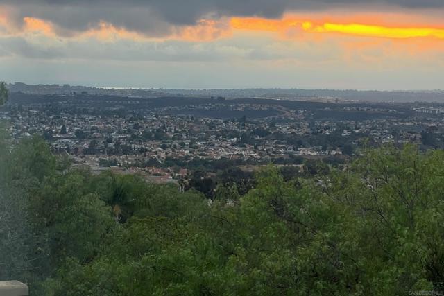 11856 Miro Circle, San Diego CA: https://media.crmls.org/mediaz/8767d1d3-53ab-4ab3-bf23-1eaa1f0b7733.jpg
