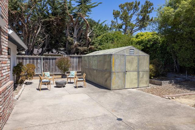 2161 Trapani Circle, Monterey CA: https://media.crmls.org/mediaz/87681f2a-07d0-499d-8d58-27a49d96fb26.jpg