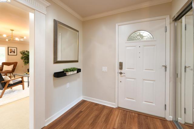1910 Skycrest Dr, Walnut Creek CA: https://media.crmls.org/mediaz/87682740-e650-41f8-815c-7e1406c90916.jpg