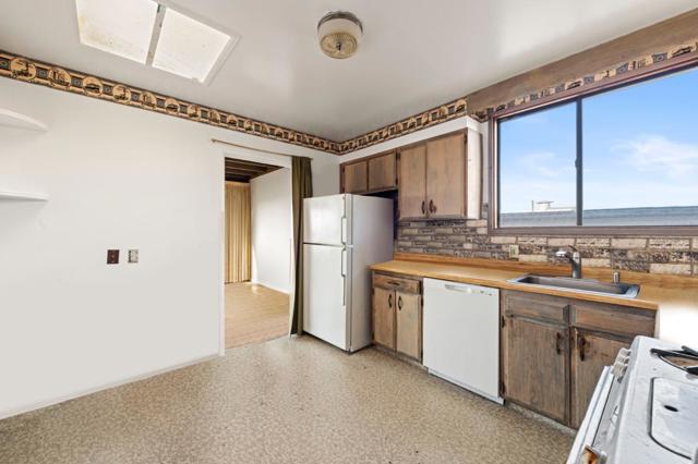 64 Crestview Avenue, Daly City CA: https://media.crmls.org/mediaz/8768346d-0205-420e-a8fc-1c178b9d7ac6.jpg