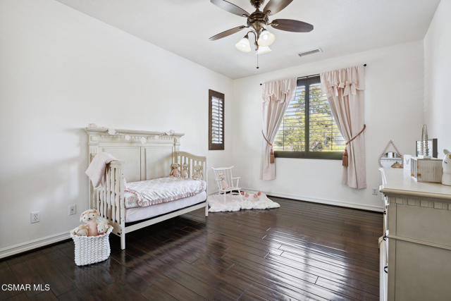 684 Noble Road, Simi Valley CA: https://media.crmls.org/mediaz/876840fc-47a2-4e53-9749-fca870679858.jpg