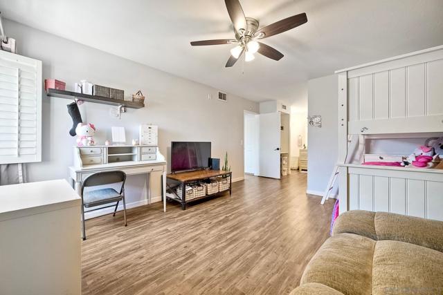1721 Melrose Ave, Chula Vista CA: https://media.crmls.org/mediaz/8768443f-f421-4ab7-a593-7a9786ab40df.jpg