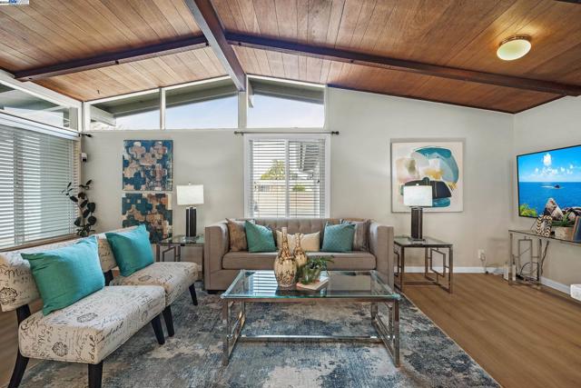 Image 7 of 58 For 2038 Boca Raton St