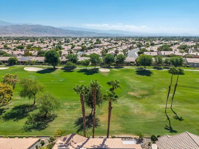 37552 Mojave Sage Street, Palm Desert CA: https://media.crmls.org/mediaz/8768cf88-697e-4c70-bdb7-08c66989609f.jpg