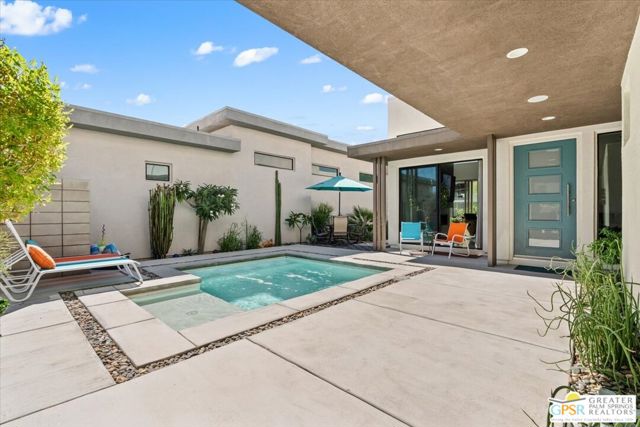 163 Blue Moon Drive, Palm Springs, CA 92262