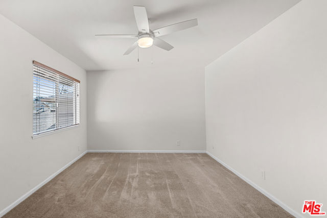 186 Southampton Way, Placentia CA: https://media.crmls.org/mediaz/8769198e-687f-4bc7-9456-f41643d8c001.jpg