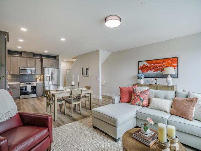 121 Aptos Village Way, Aptos CA: https://media.crmls.org/mediaz/87693e23-4531-48ed-8f6e-f9f834c8aa0a.jpg