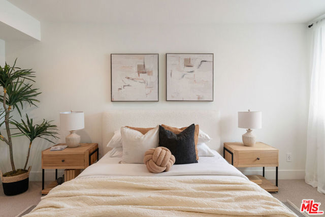13245 Fiji Way, Marina del Rey CA: https://media.crmls.org/mediaz/8769c17e-18d3-4fe5-9511-974c9b1447de.jpg