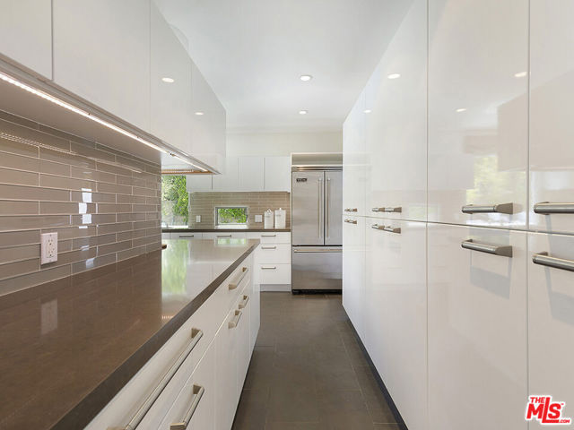 15514 CASIANO Court, Los Angeles CA: https://media.crmls.org/mediaz/876ab689-b210-4b80-817f-ab4d57d99d7c.jpg