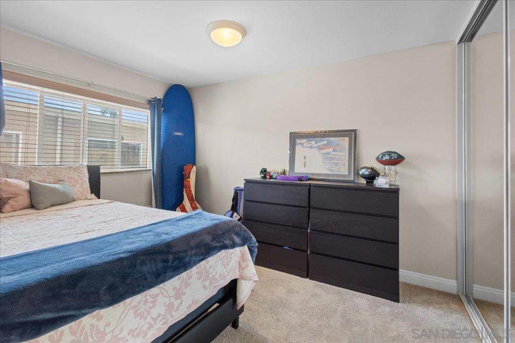 https://media.crmls.org/mediaz/876acc88-f807-427a-a0cd-d477e48fc83d.jpg?preset=X-Large