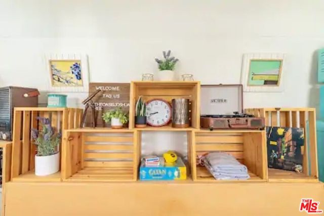 62177 Jericho Way, Joshua Tree CA: https://media.crmls.org/mediaz/876b2371-67fb-4f9e-94d1-90cb34e04a82.jpg