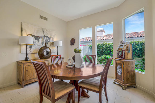 502 Desert Holly Drive, Palm Desert CA: https://media.crmls.org/mediaz/876e893f-b896-4624-a9ee-de0a38925d25.jpg
