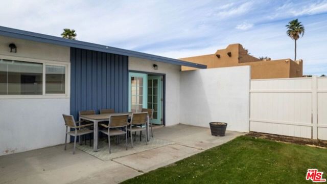 Image 14 of 18 For 68080 Risueno Road