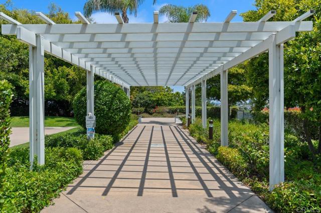 Detail Gallery Image 72 of 75 For 2327 Falkirk Row, La Jolla,  CA 92037 - 3 Beds | 3/1 Baths