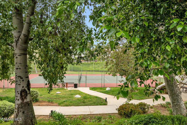 645 Overlook Road, Simi Valley CA: https://media.crmls.org/mediaz/8770c9f7-787c-4072-bec2-7caca35e7e1c.jpg