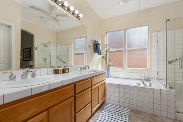 1935 Cresthaven Dr, Vista CA: https://media.crmls.org/mediaz/8771bb79-2a95-4cee-bc01-61fd1f4b941d.jpg