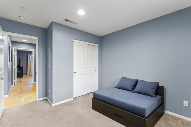 232 Paseo Gusto, Palm Desert CA: https://media.crmls.org/mediaz/8772260a-0777-4e97-b737-870d8649bf1c.jpg