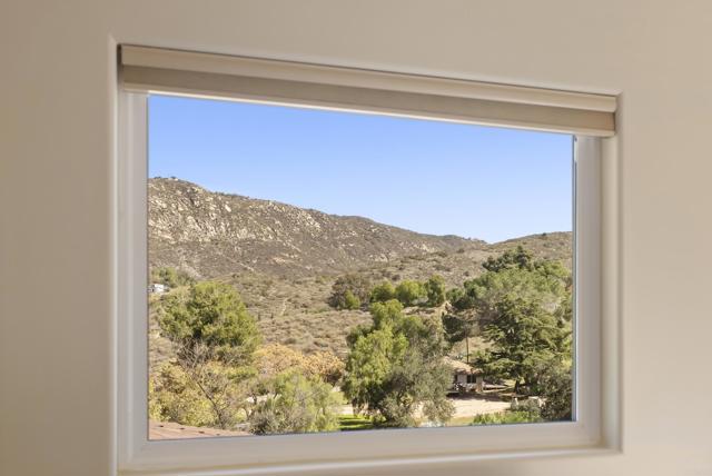 6433 Dehesa Road, El Cajon CA: https://media.crmls.org/mediaz/8772fe6a-ef87-469b-94b6-0ddd2a89cf6e.jpg