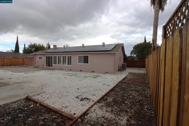 189 Atherton Ave, Pittsburg CA: https://media.crmls.org/mediaz/87737a4f-8d26-4c28-a990-ea2ca5cd569a.jpg