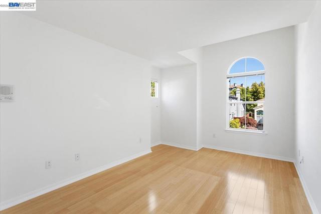 Image 28 of 60 For 7900 Pineville Cir