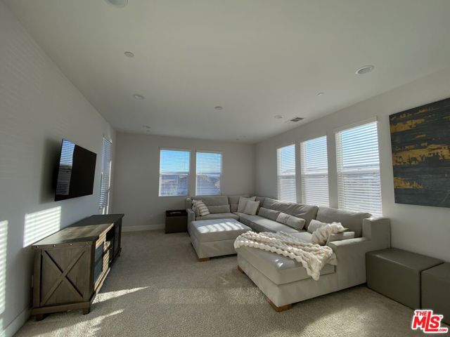 18648 Juniper Springs Drive, Canyon Country CA: https://media.crmls.org/mediaz/8775ae52-967c-45c8-978d-cdbd2205cd4e.jpg
