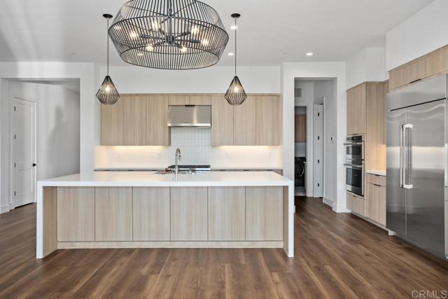 Detail Gallery Image 6 of 39 For 1208 Stonemark Place #MAIN HOUSE,  Vista,  CA 92081 - 6 Beds | 5 Baths