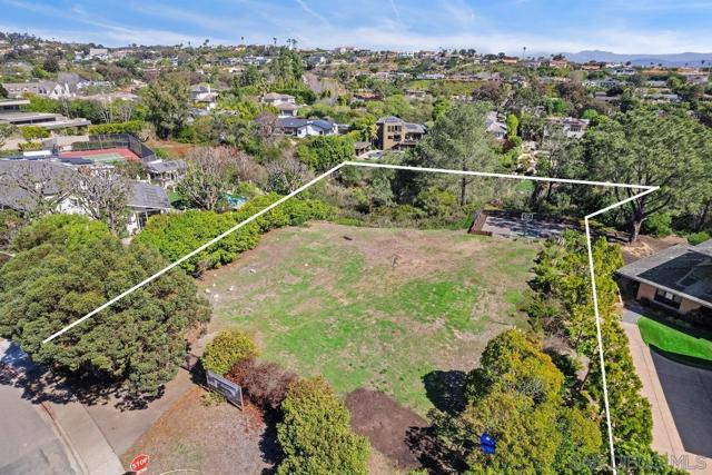 Image 9 of 11 For 6099 La Jolla Scenic Dr S