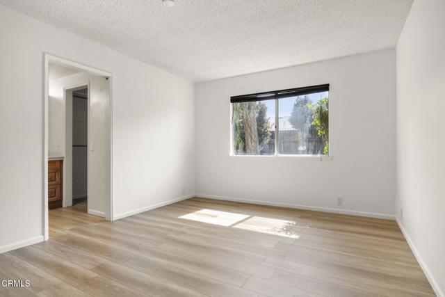 1138 Lantana Street, Camarillo CA: https://media.crmls.org/mediaz/87787257-23ac-4f6b-847d-362d0a57c8a6.jpg