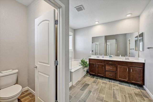 2466 Buzz Aldrin Way, Sacramento CA: https://media.crmls.org/mediaz/8779c964-abf5-4ee2-9ed4-04c01cba681a.jpg