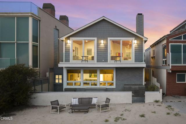 3541 Ocean Drive, Oxnard CA: https://media.crmls.org/mediaz/877a28c7-a510-4d95-bfe1-34b0f008adf0.jpg