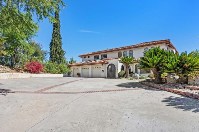 23742 Calistoga Pl, Ramona CA: https://media.crmls.org/mediaz/877b1966-7352-4ddb-aa00-251bbc15b412.jpg