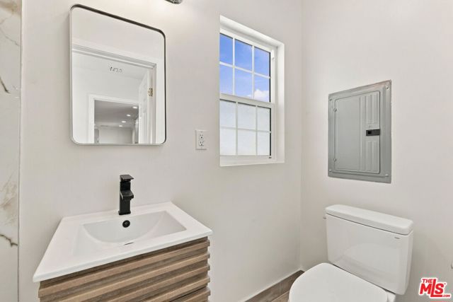 10551 Blucher Avenue photo 14