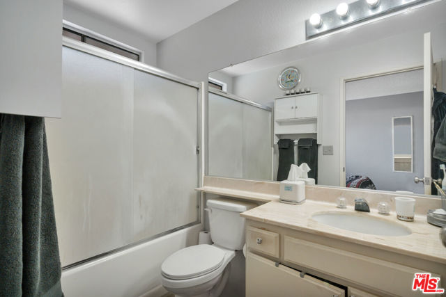 10220 De Soto Avenue, 24 photo 5