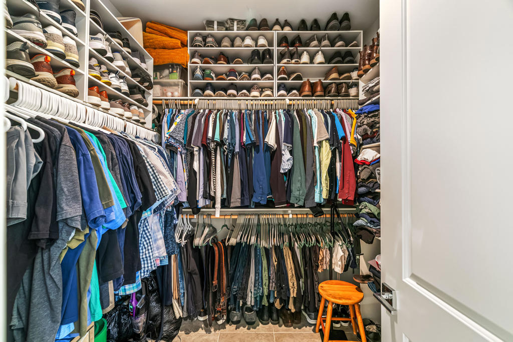 https://media.crmls.org/mediaz/877e0217-6656-43e9-b5a4-5b11dfd9fdf2.jpg?preset=X-Large