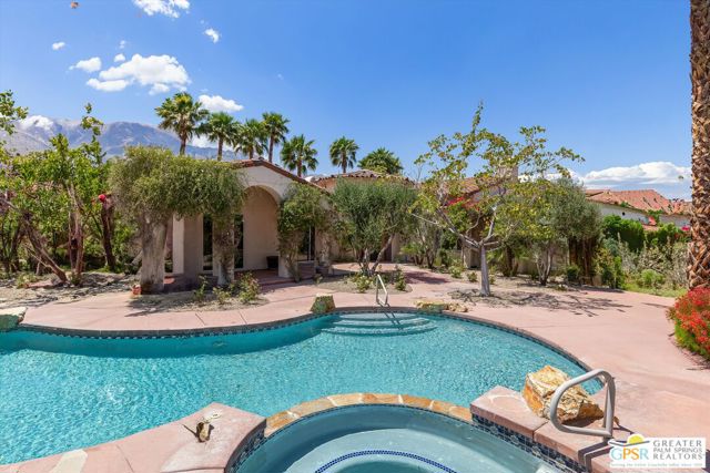 1347 Culver Place, Palm Springs CA: https://media.crmls.org/mediaz/877e3aed-18d9-47f0-ac89-369417fe2959.jpg