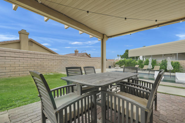 Image 18 of 28 For 80490 Paseo Tesoro