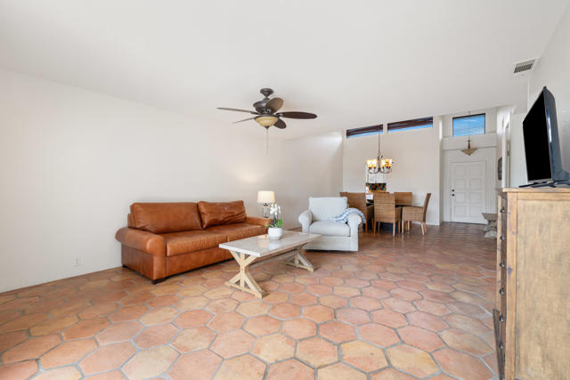 48980 Wildwood Lane, Palm Desert CA: https://media.crmls.org/mediaz/877f49b6-bd11-4380-9335-ac94052b60ad.jpg