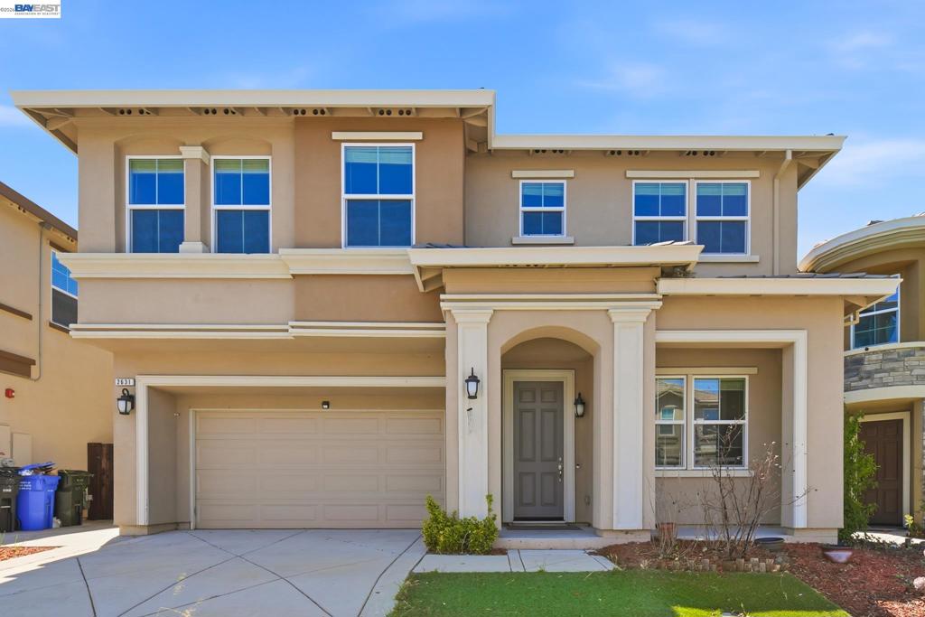 2631 Clarita Dr