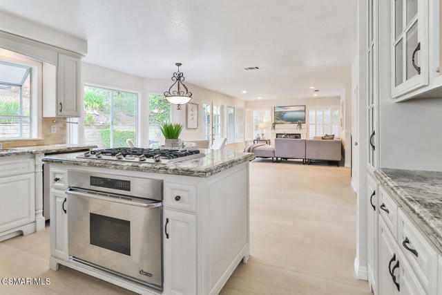 29153 Oakpath Drive, Agoura Hills CA: https://media.crmls.org/mediaz/877f5ad1-55de-4eba-ae12-56e22528a55f.jpg