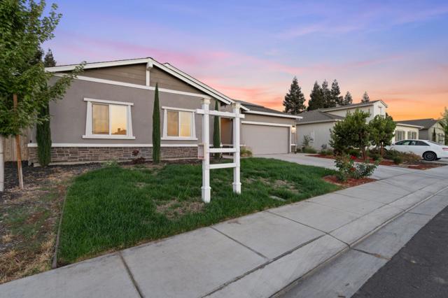 1340 Crimson Place, Manteca CA: https://media.crmls.org/mediaz/877fab5f-239d-40c9-a948-2de169e9525d.jpg