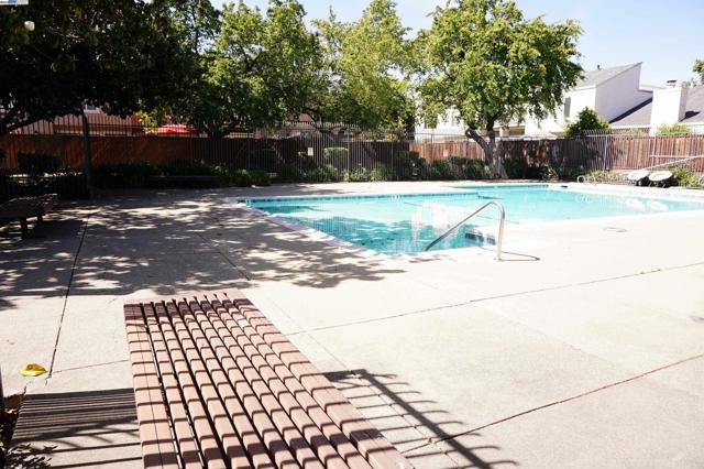 156 Briarwood Dr, Hayward CA: https://media.crmls.org/mediaz/877fc548-0abb-40d7-bd36-8842c2ed5a77.jpg
