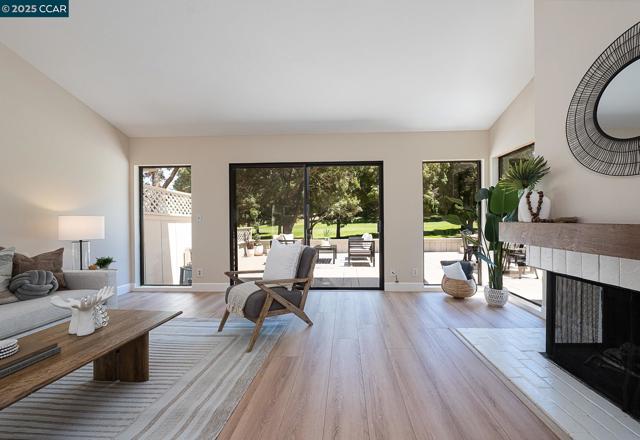 2128 Presidio Ct, Danville CA: https://media.crmls.org/mediaz/87812a88-b264-446d-bda6-a5d811842dc7.jpg