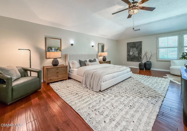 3331 Monte Carlo Drive, Thousand Oaks CA: https://media.crmls.org/mediaz/8781a5fd-1f9d-4d1d-9818-b5b60e63d437.jpg