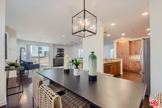 3650 5th Avenue, San Diego CA: https://media.crmls.org/mediaz/8781c54d-86fe-4308-96c2-f6dacd8795d3.jpg