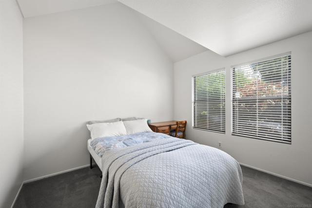11061 Scripps Ranch, San Diego CA: https://media.crmls.org/mediaz/87827149-521f-4390-99ac-f3b1648b08f0.jpg
