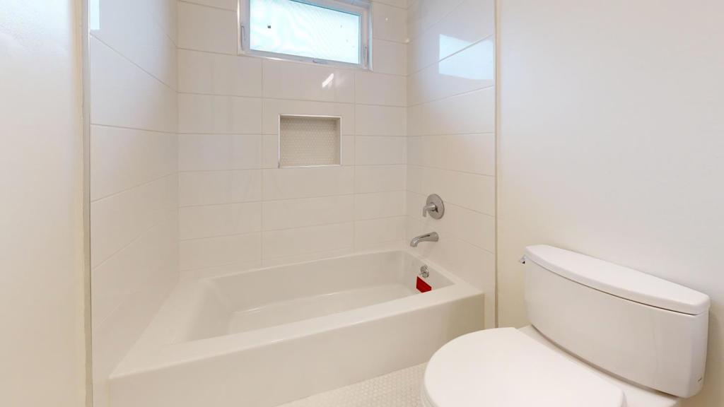 https://media.crmls.org/mediaz/87829f90-f88e-4042-ab6e-100df666ebf8.jpg?preset=X-Large